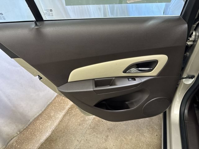 Used 2013 Chevrolet Cruze LTZ FWD image 24