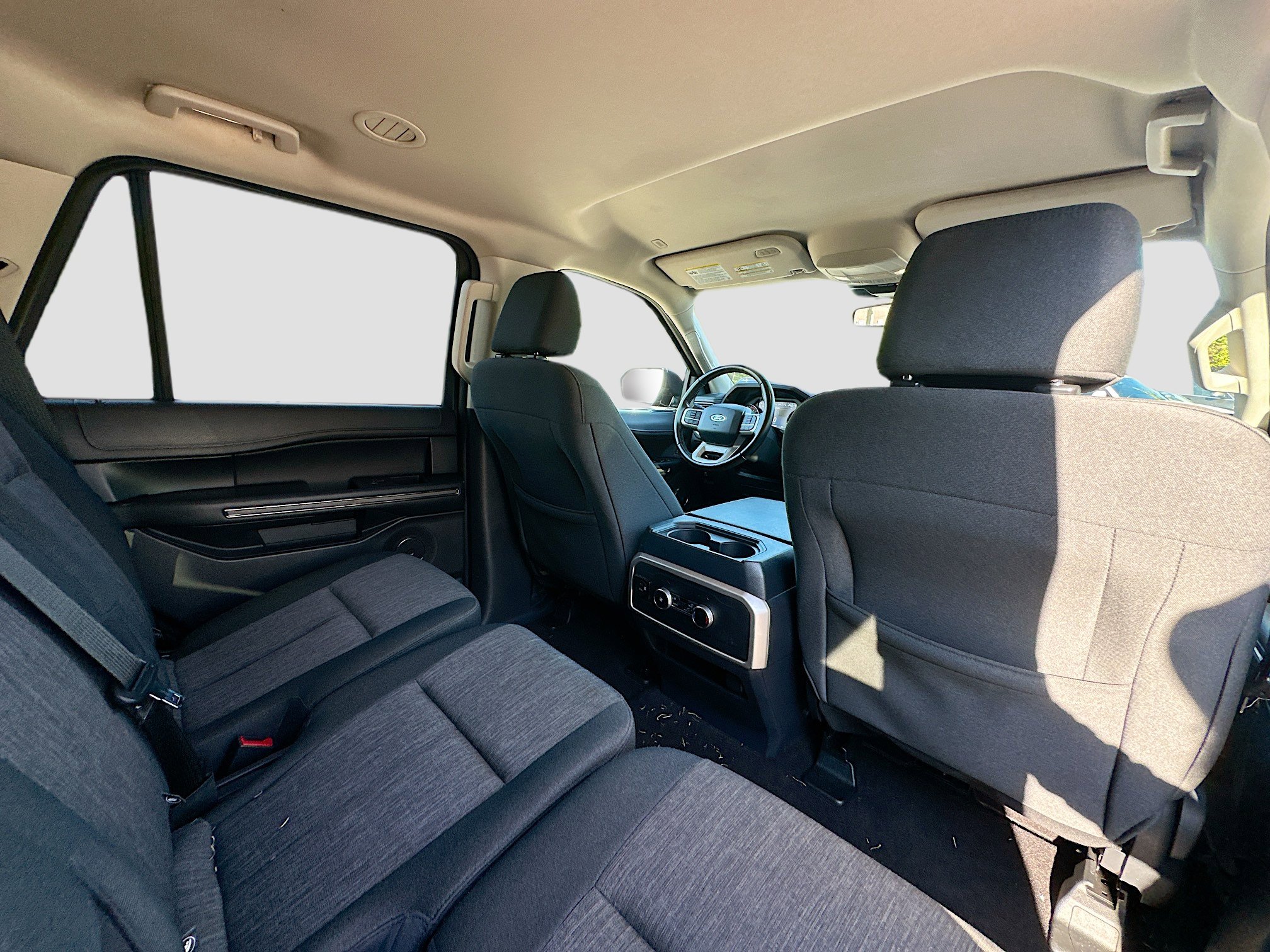 Used 2022 Ford Expedition XLT image 30