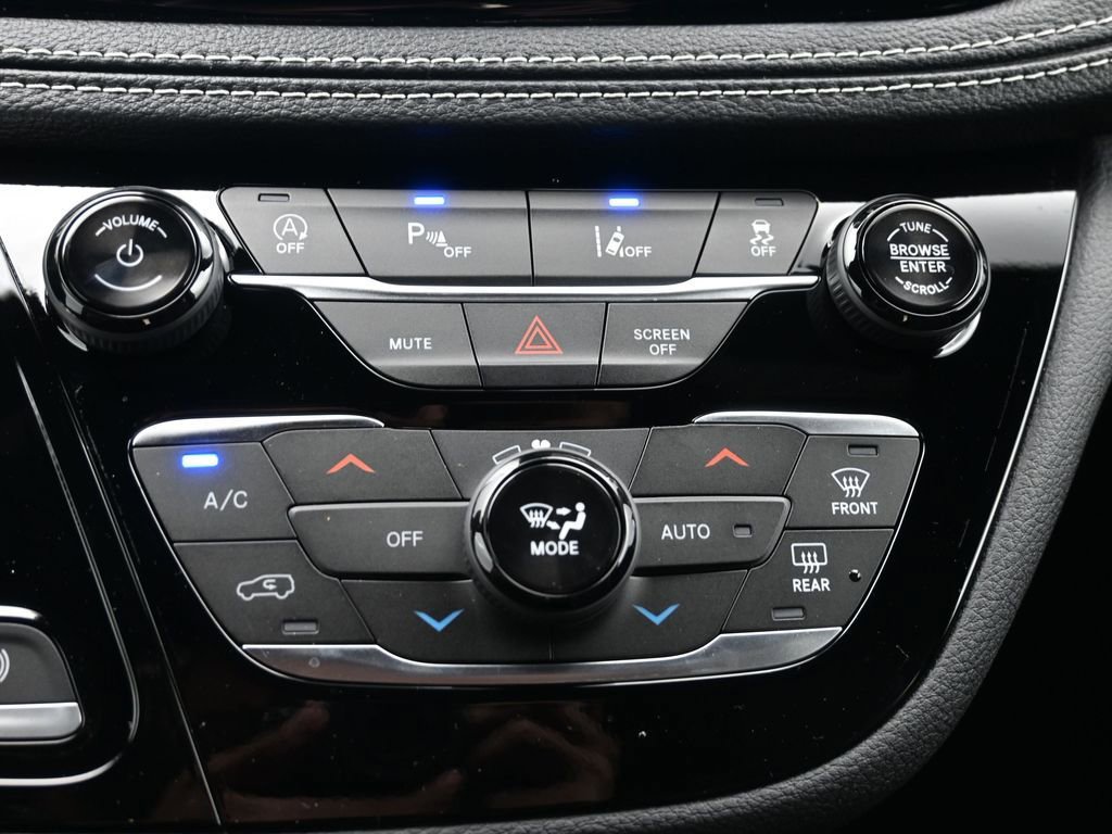 New 2026 Chrysler Pacifica Select image 23