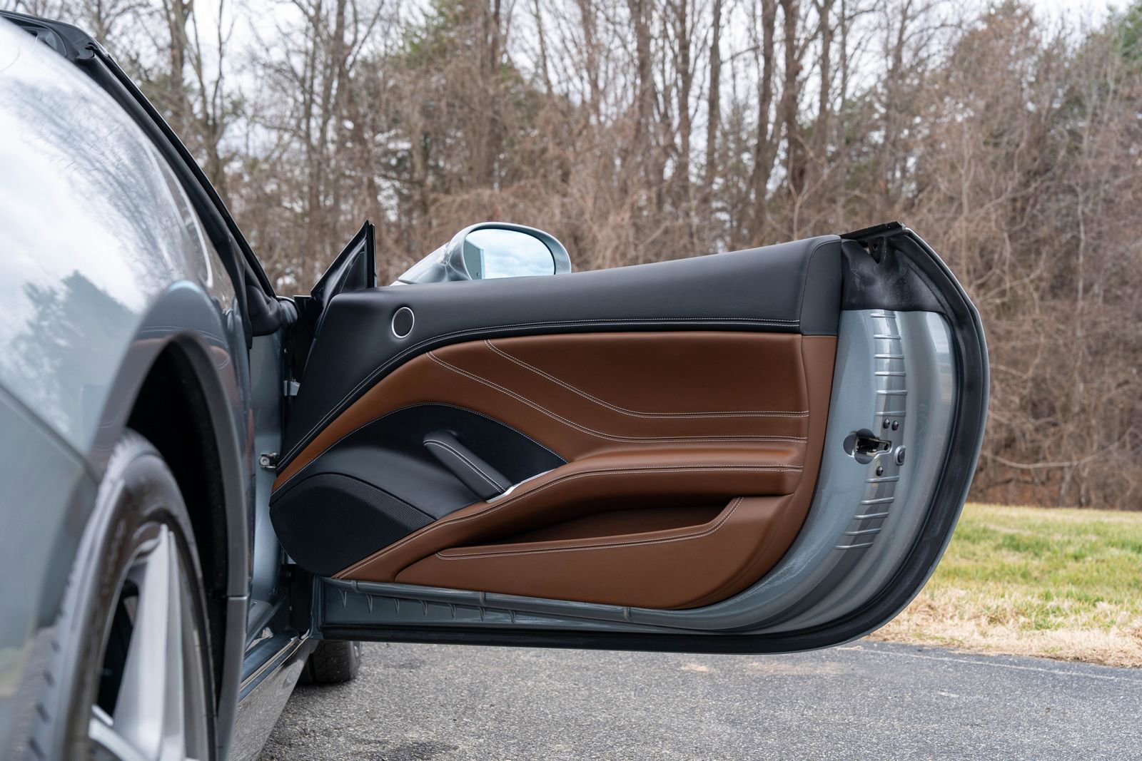 Used 2017 Ferrari California T image 51