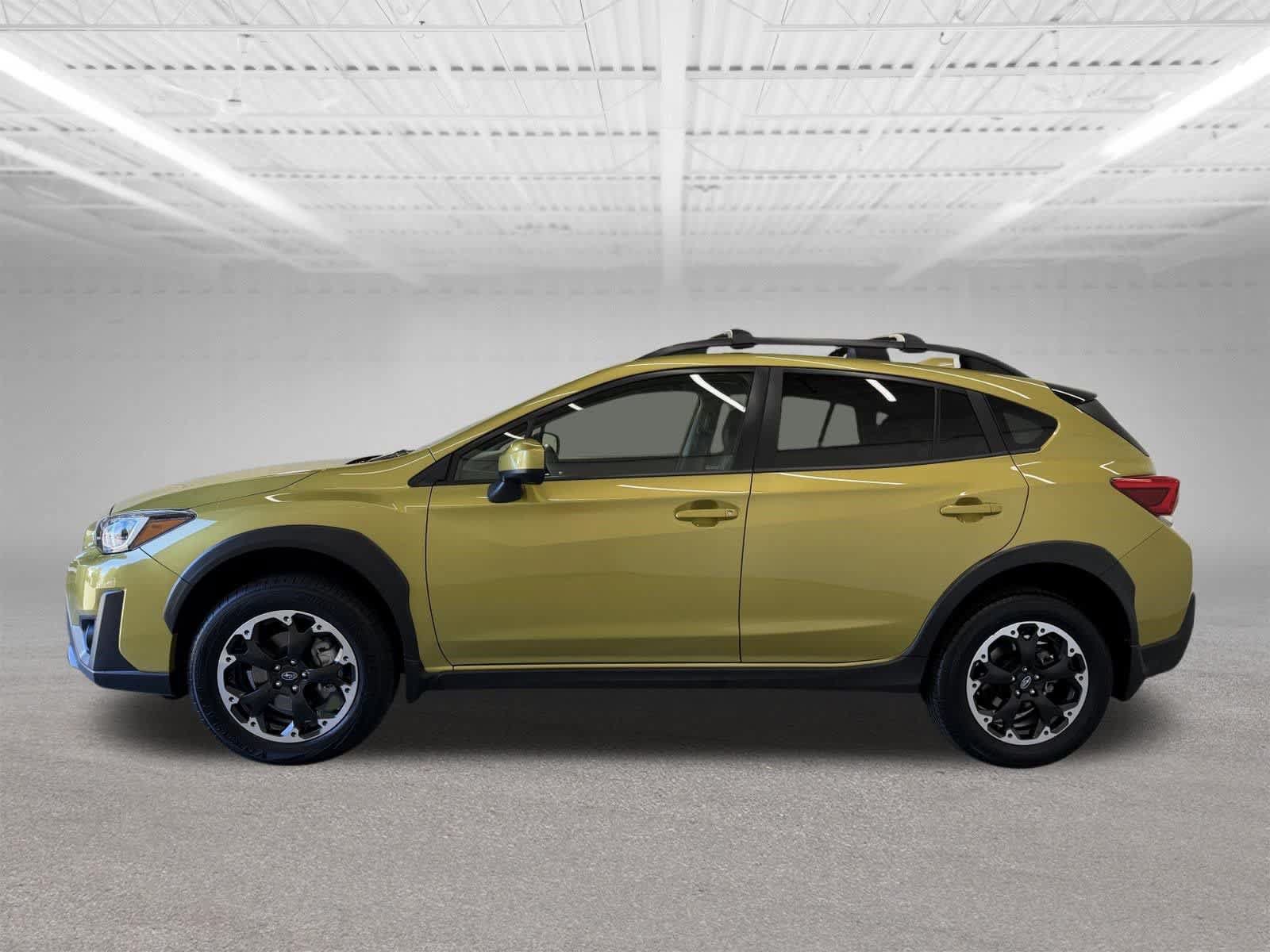 Used 2023 Subaru Crosstrek 2.0i Premium AWD/4WD image 2
