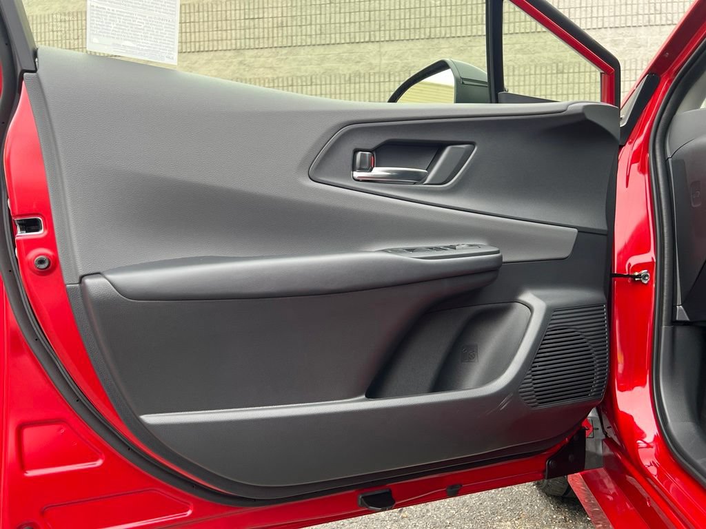 New 2027 Toyota Prius XLE FWD image 34
