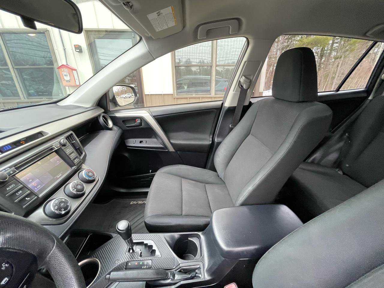 Used 2014 Toyota RAV4 LE image 15