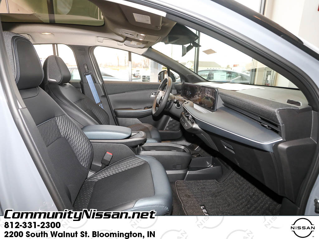 New 2026 Nissan Leaf Platinum+ w/ Cargo Package (Platinum+) FWD image 19