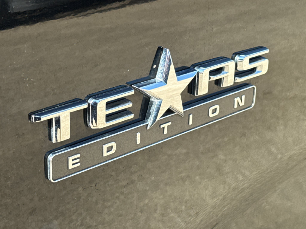 Used 2025 Chevrolet Silverado 1500 LT AWD/4WD image 5