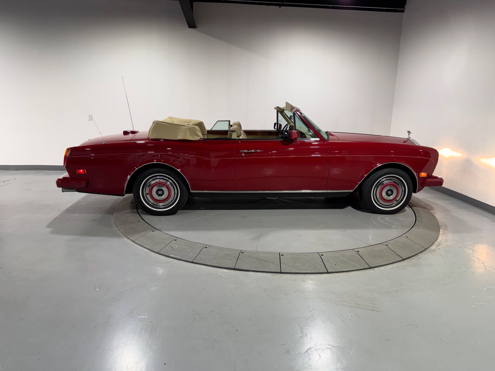 Used 1988 Rolls-Royce Corniche II image 26