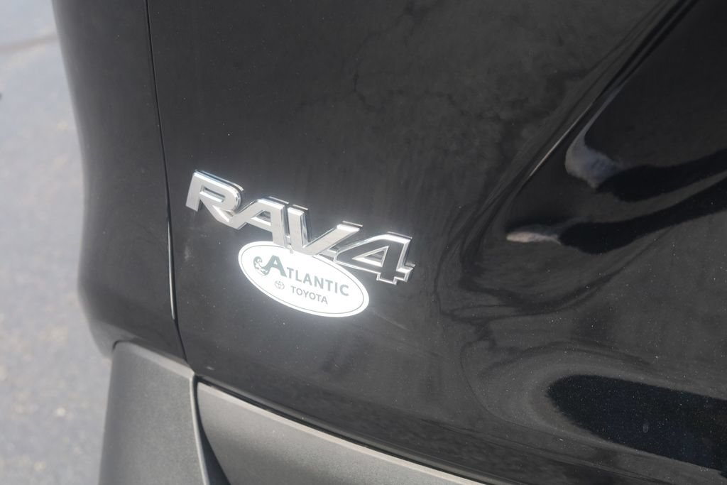 Certified 2019 Toyota RAV4 XLE Premium w/ Cold Weather Package AWD/4WD image 34