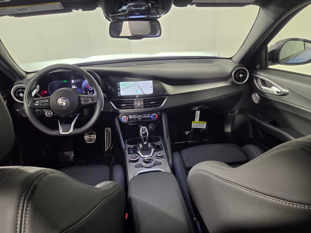 New 2025 Alfa Romeo Giulia image 19