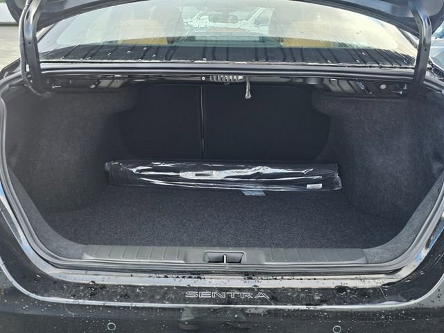Used 2025 Nissan Sentra SV w/ SV Premium Package image 15