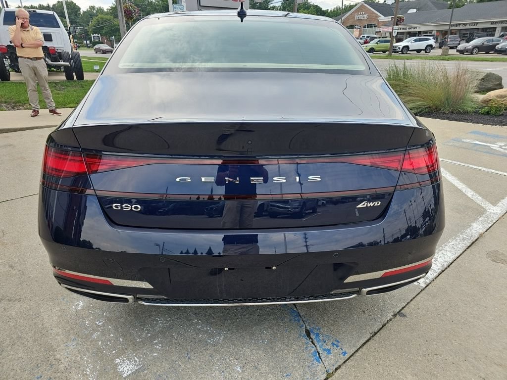 Used 2024 Genesis G90 3.5T AWD/4WD image 16