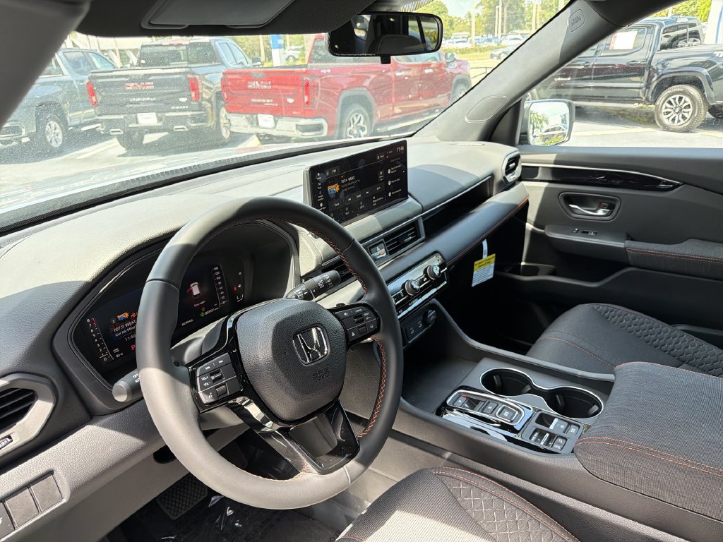 New 2026 Honda Pilot Sport image 21