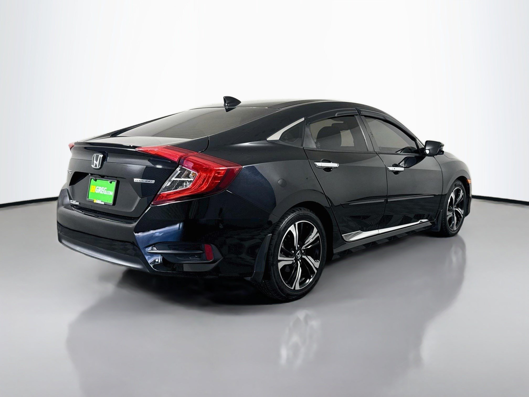 Used 2016 Honda Civic Touring image 10