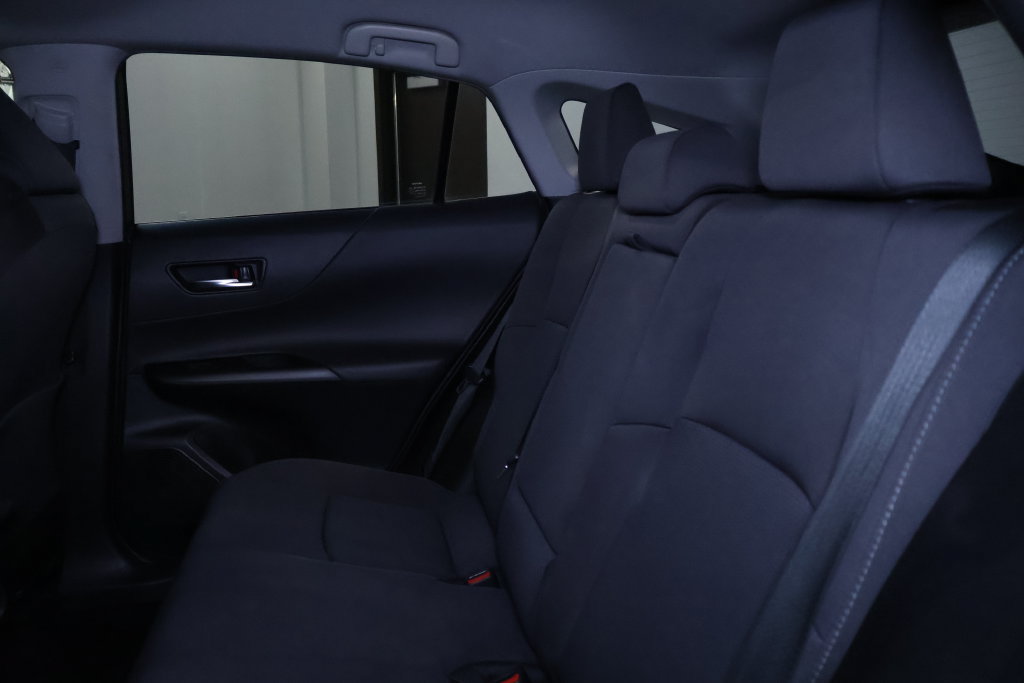 Used 2021 Toyota Venza LE AWD/4WD image 14