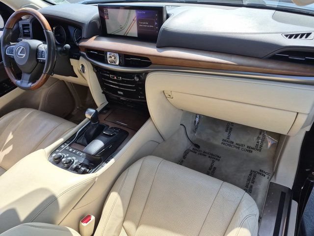 Used 2017 Lexus LX 570 4WD w/ Luxury Package image 34