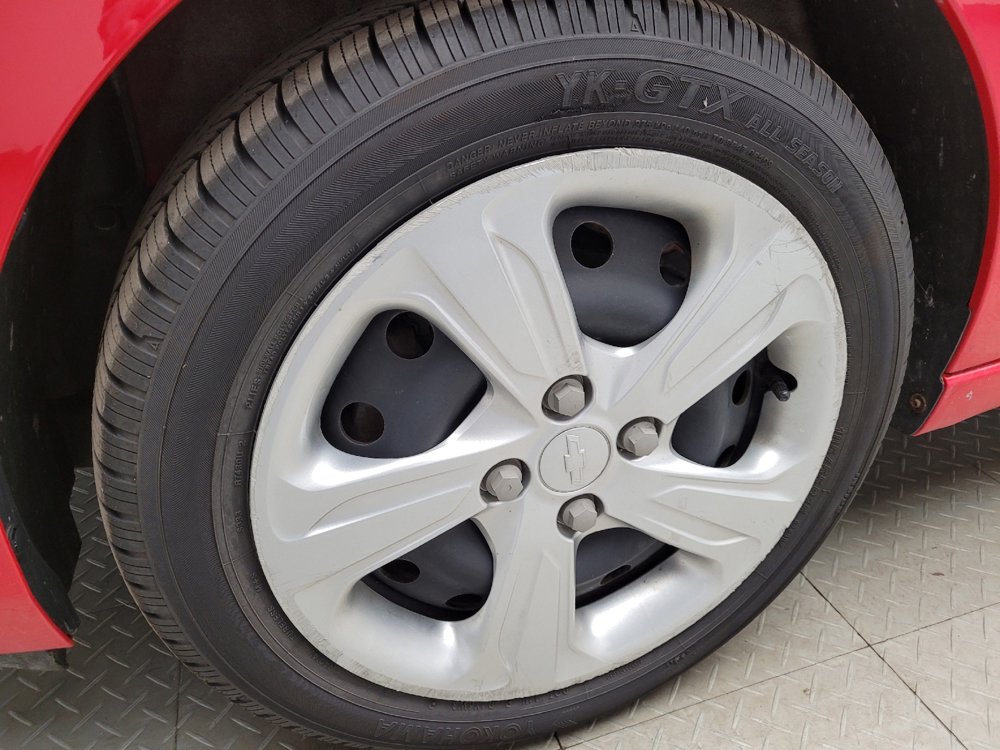 Used 2019 Chevrolet Spark LS image 31