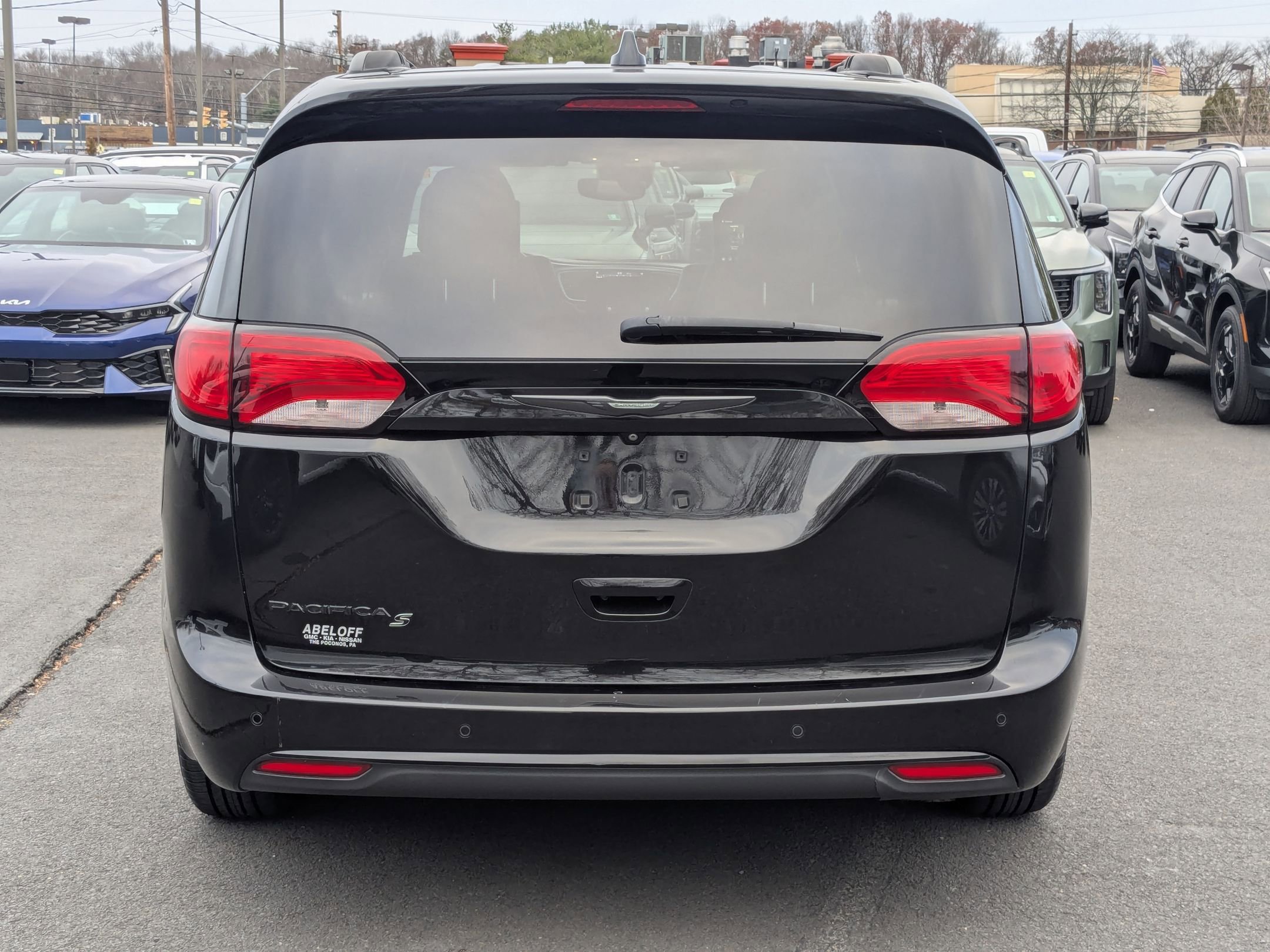 Used 2019 Chrysler Pacifica Touring-L Plus w/ Advanced Safetytec Group image 5