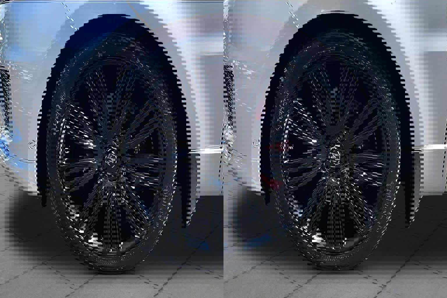 Used 2022 Land Rover Range Rover Sport HSE Dynamic image 11