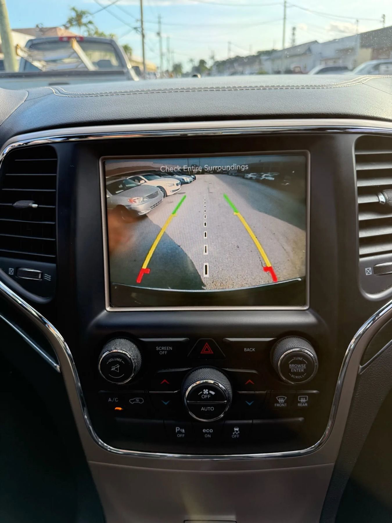 Used 2015 Jeep Grand Cherokee Overland w/ Trailer Tow Group IV image 19