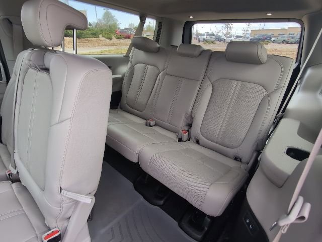 Used 2023 Jeep Wagoneer L Series III w/ Premium Group I AWD/4WD image 28