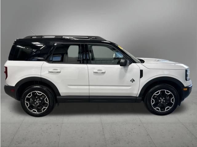 Used 2025 Ford Bronco Sport Outer Banks AWD/4WD image 6