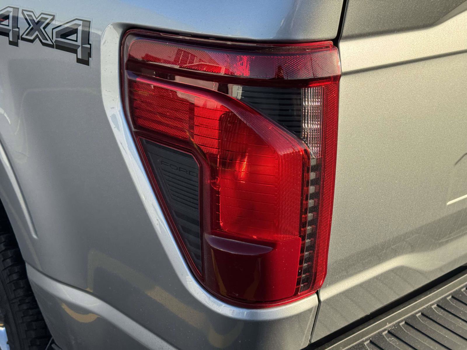 Used 2025 Ford F150 XLT w/ Equipment Group 302A MID image 9