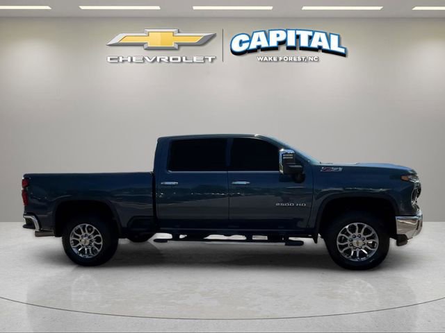 Used 2025 Chevrolet Silverado 2500 LTZ w/ LTZ Premium Package AWD/4WD image 6