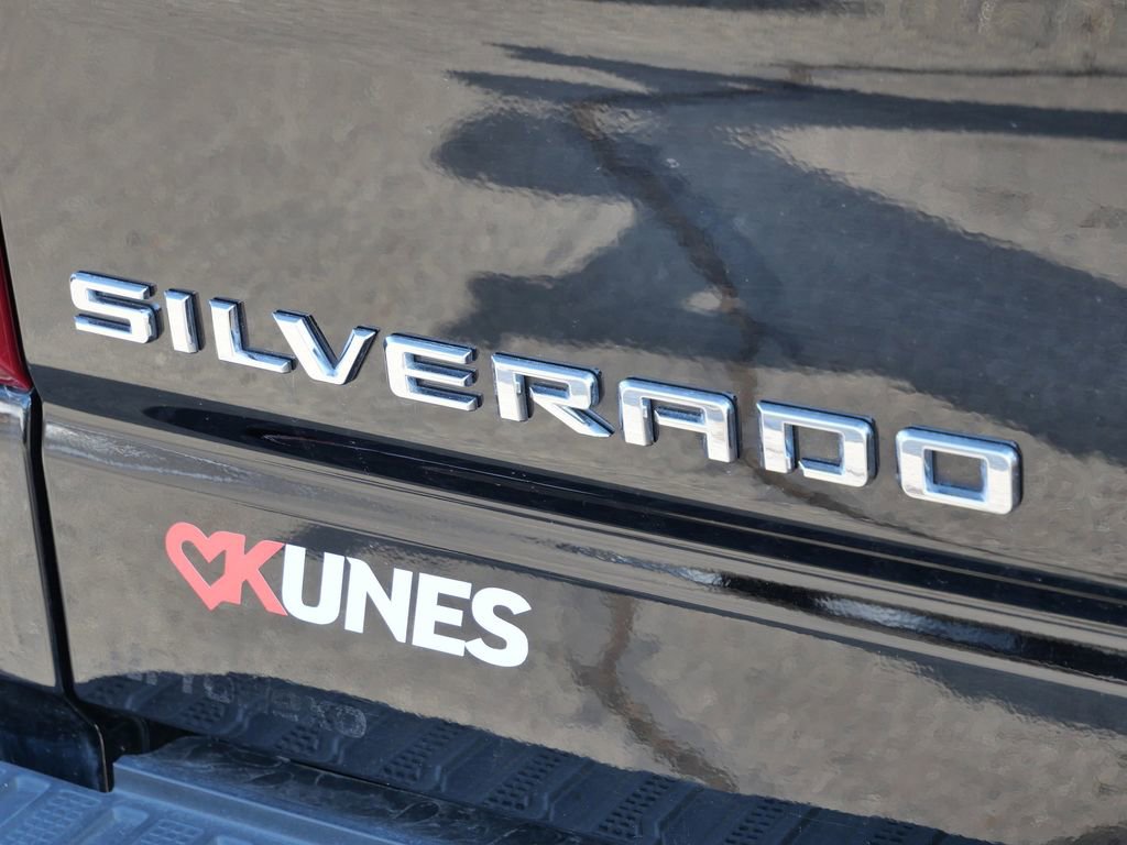 Used 2025 Chevrolet Silverado 1500 RST w/ Convenience Package II image 22