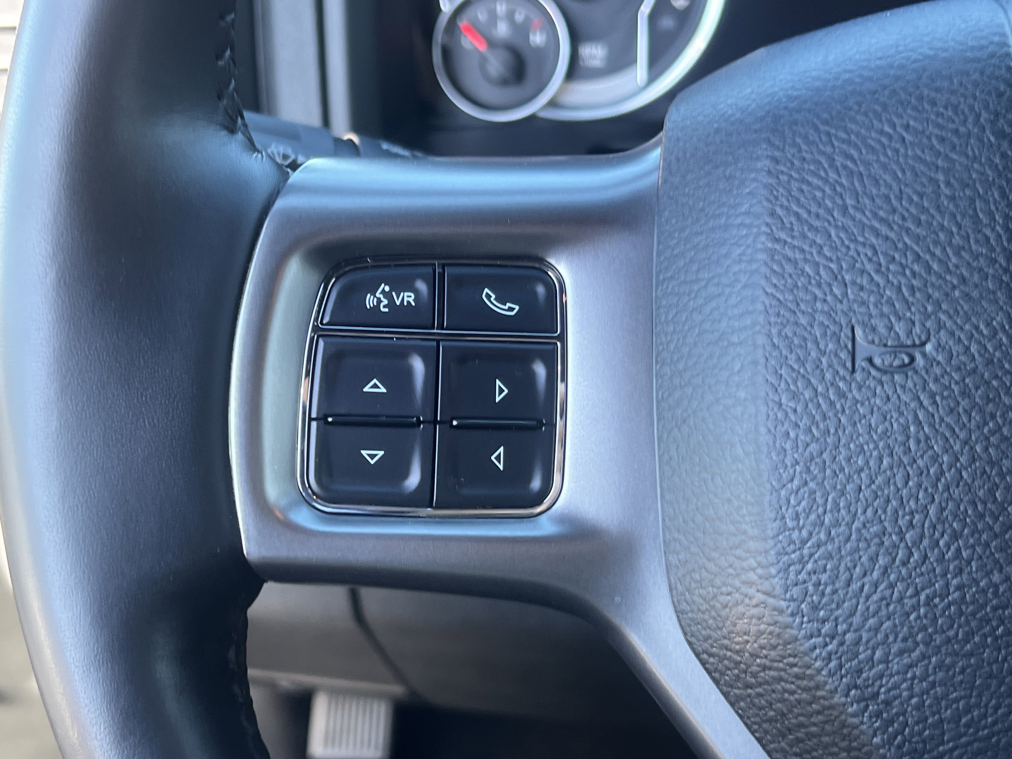 Used 2024 RAM 1500 Classic Warlock w/ Trailer & Traction Group AWD/4WD image 31