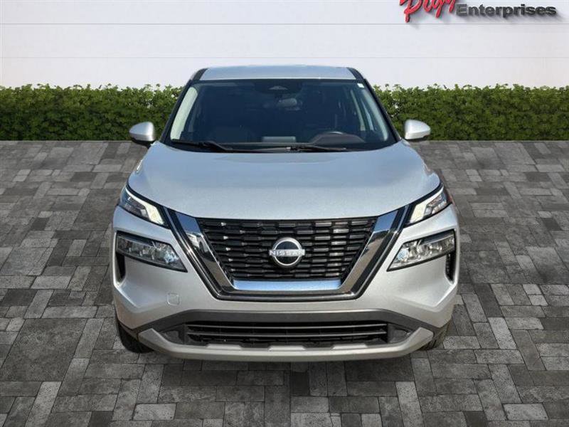 Used 2022 Nissan Rogue SV FWD image 5