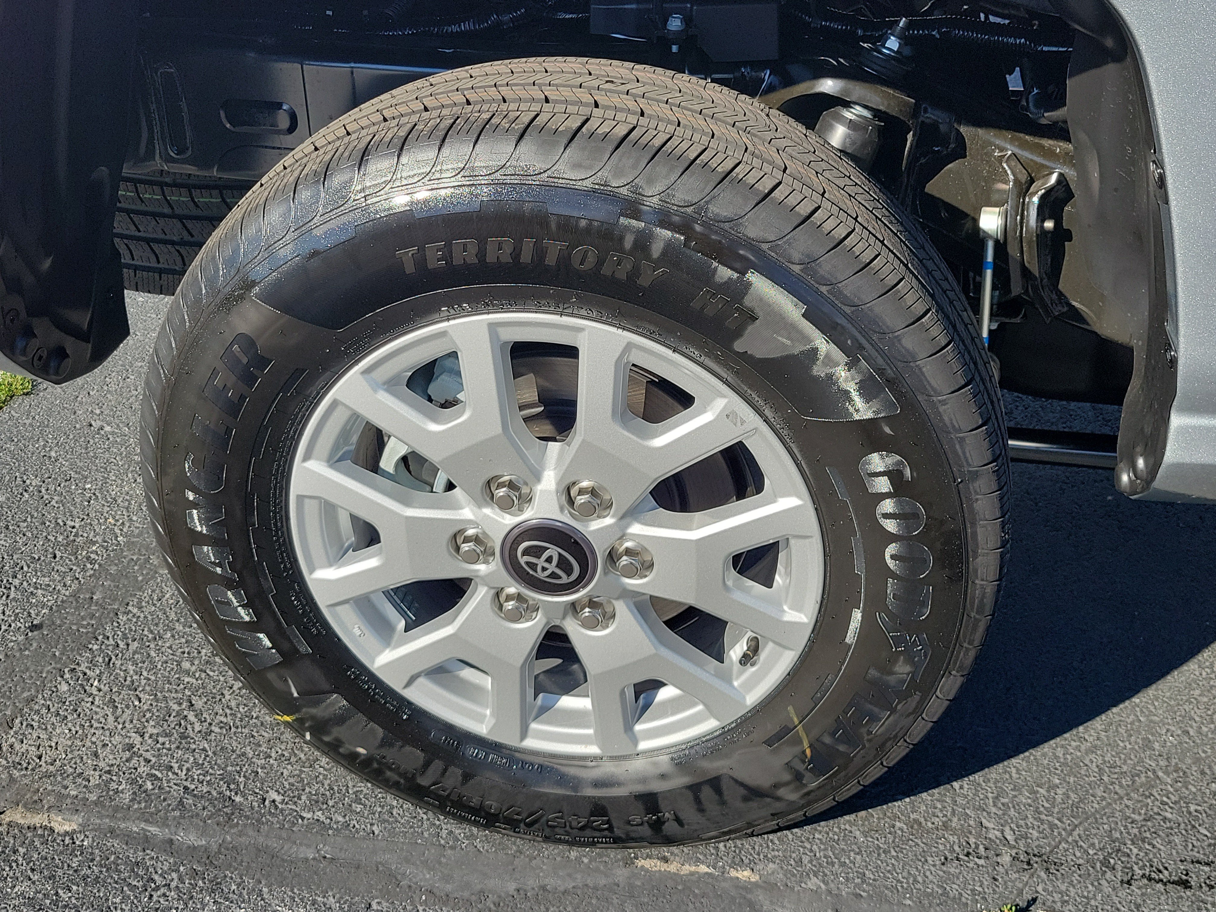 New 2026 Toyota Tacoma SR5 AWD/4WD image 6
