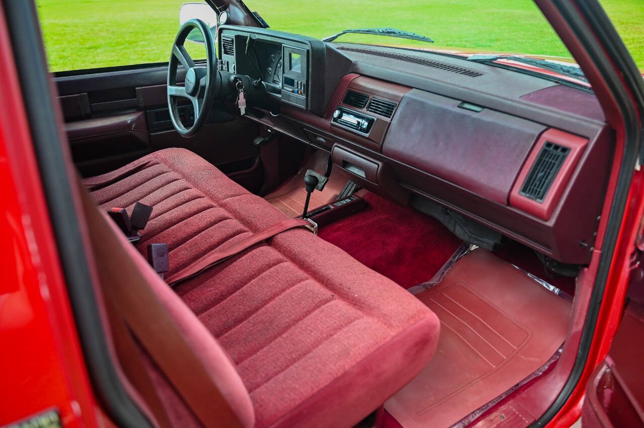 Used 1989 Chevrolet Silverado 1500 4x4 Regular Cab image 91