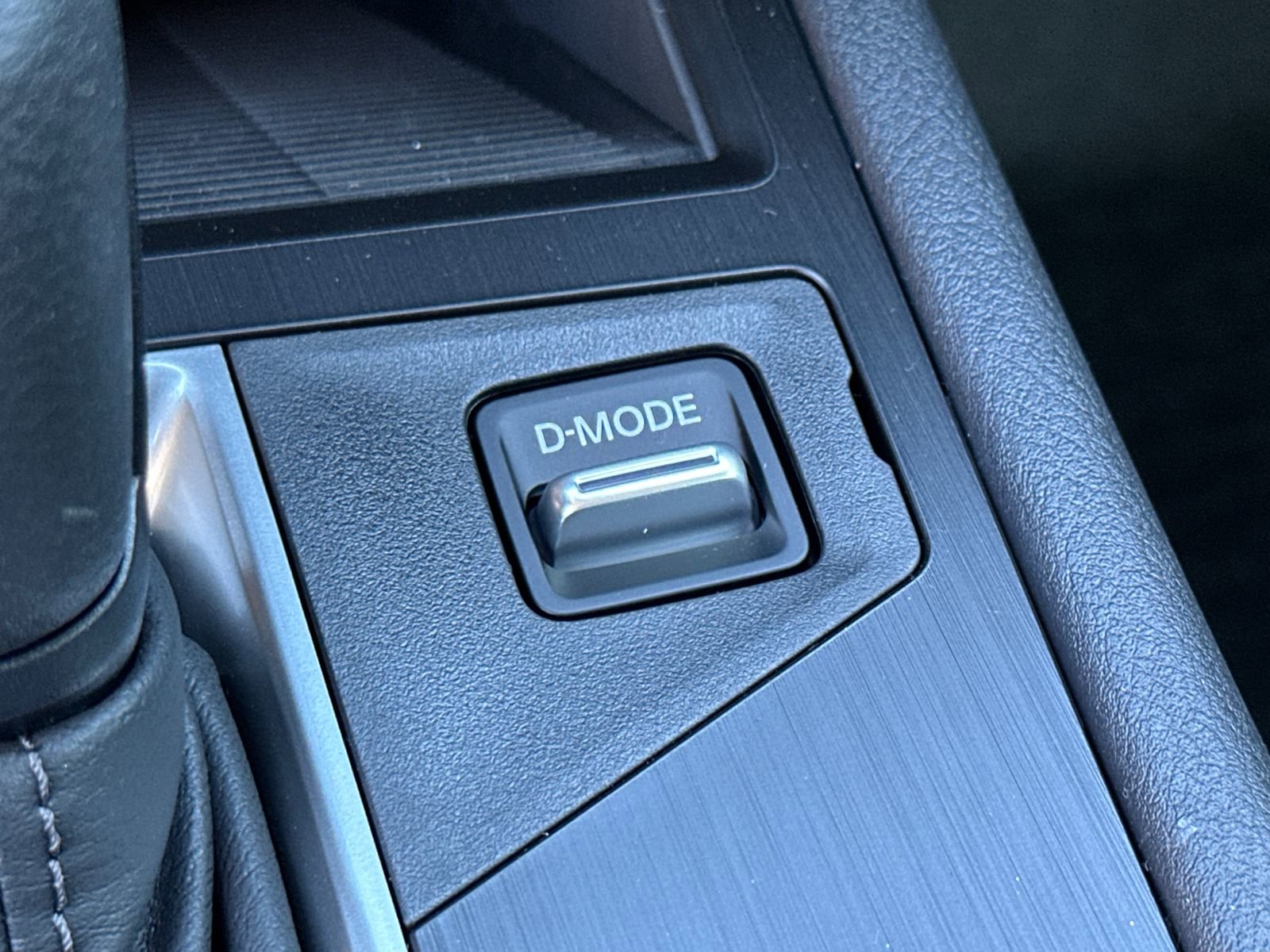 New 2026 Nissan Kicks S image 31