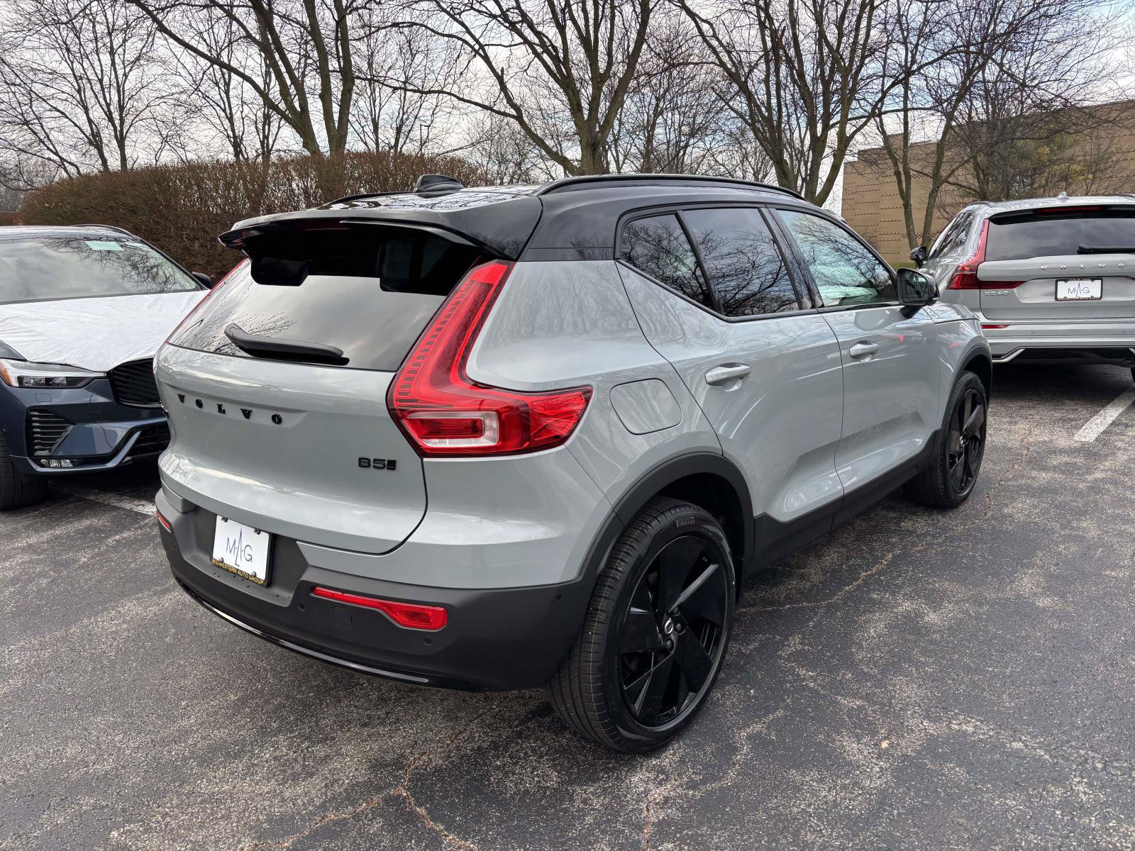 New 2026 Volvo XC40 B5 Ultra w/ Protection Package Premier AWD/4WD image 6