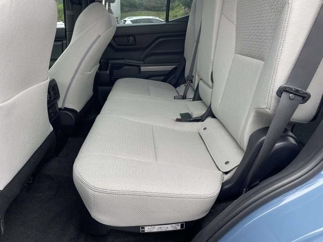 Used 2025 Toyota 4Runner SR5 AWD/4WD image 18