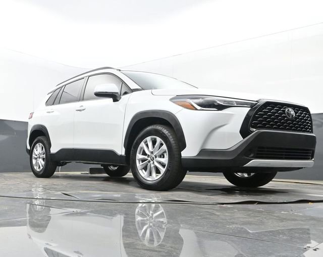 Used 2023 Toyota Corolla Cross LE w/ Moonroof Package image 26