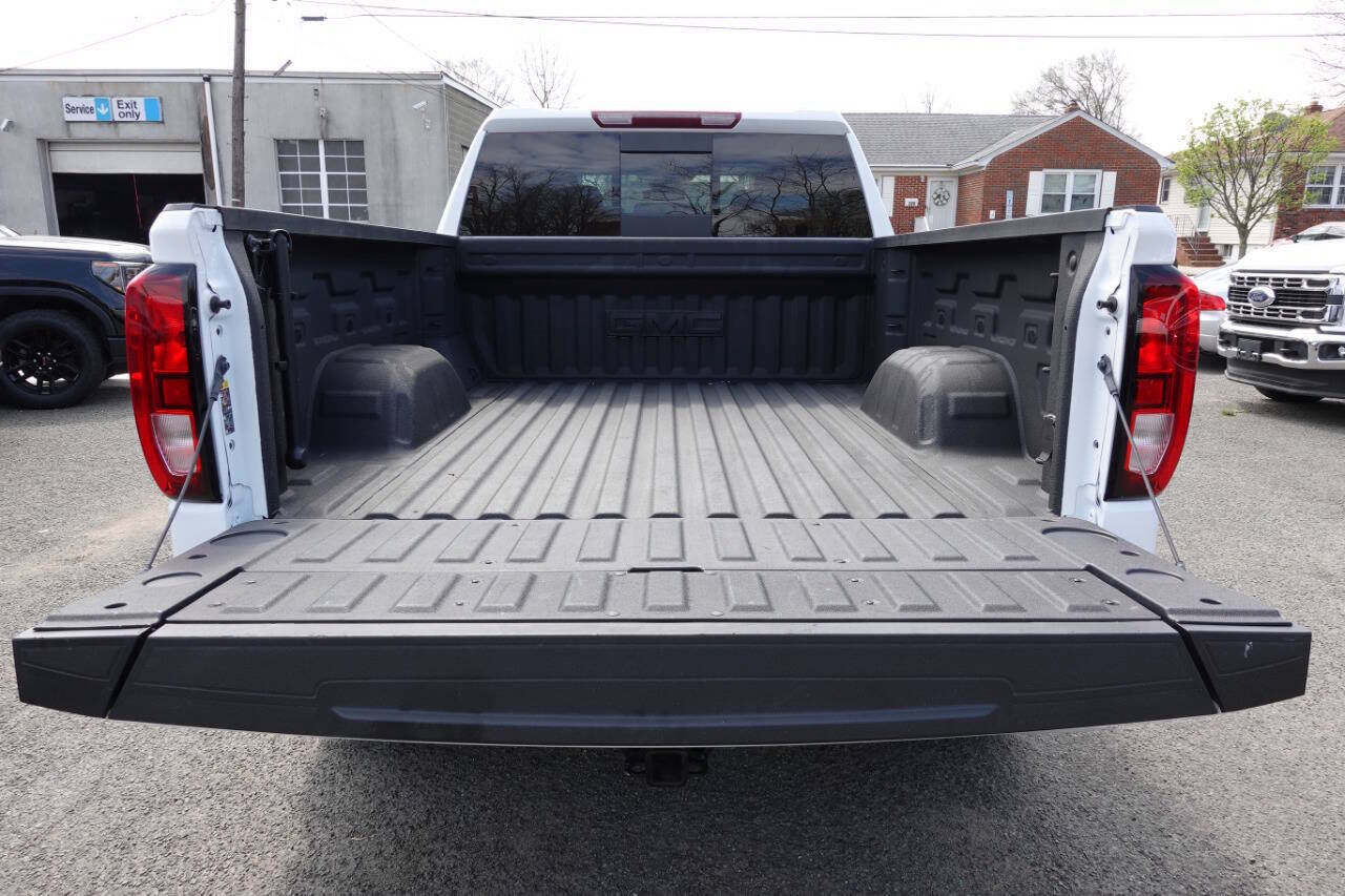 Used 2025 GMC Sierra 1500 Elevation w/ Elevation Premium Package AWD/4WD image 24