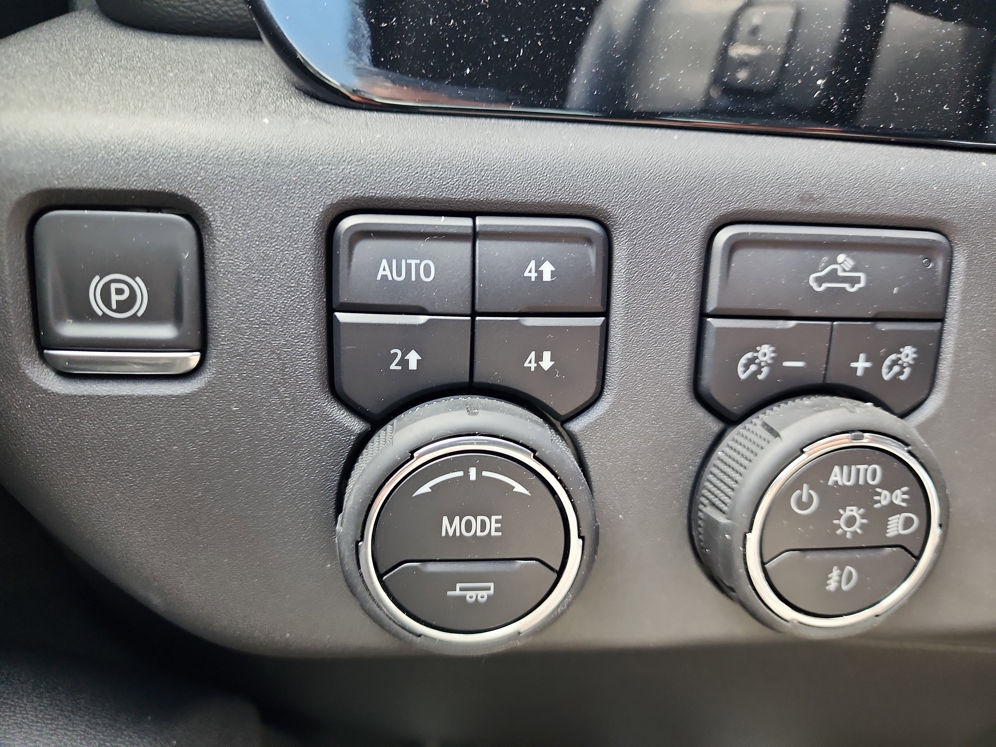 Certified 2025 Chevrolet Silverado 1500 LT Trail Boss w/ Protection Package AWD/4WD image 24