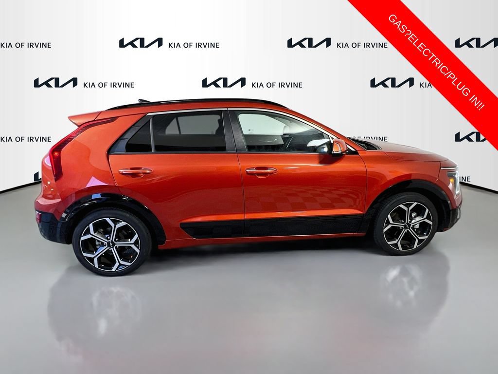 Certified 2023 Kia Niro SX Touring FWD image 9