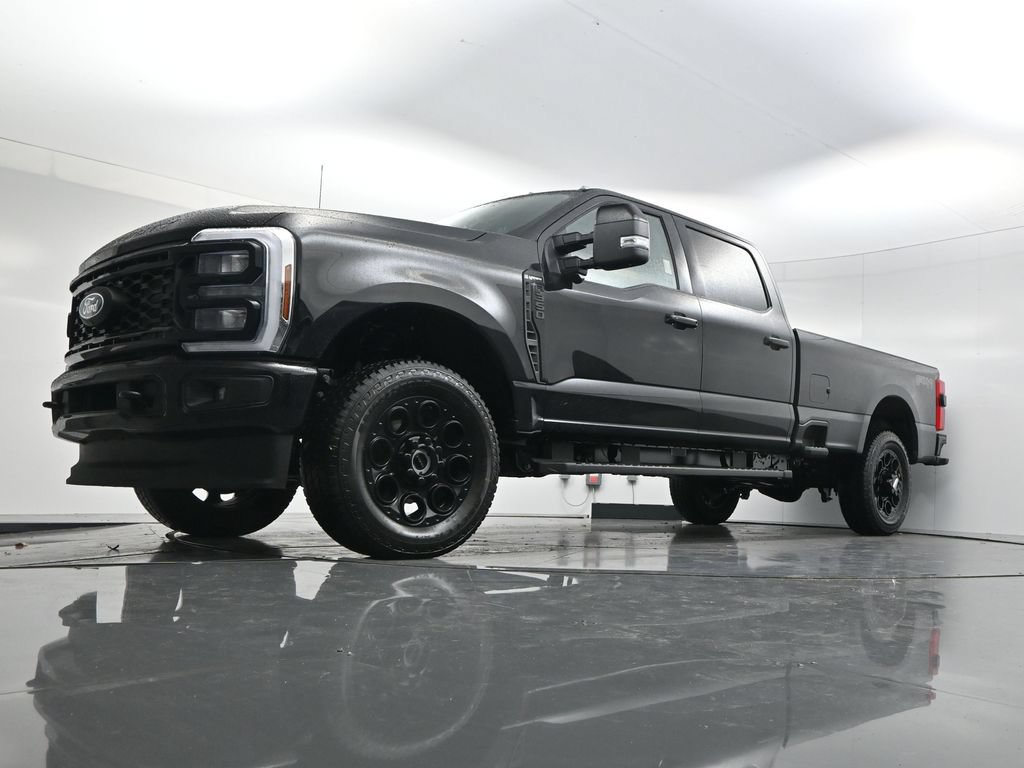 New 2027 Ford F350 Lariat w/ Black Appearance Package AWD/4WD image 48