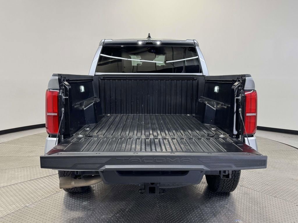 Used 2024 Toyota Tacoma TRD Off-Road image 7