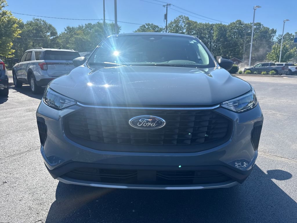 Used 2025 Ford Escape Active FWD image 3