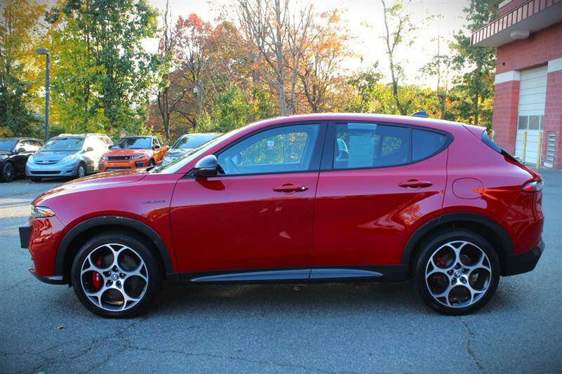 Used 2024 Alfa Romeo Tonale Veloce w/ Premium Interior Package image 2