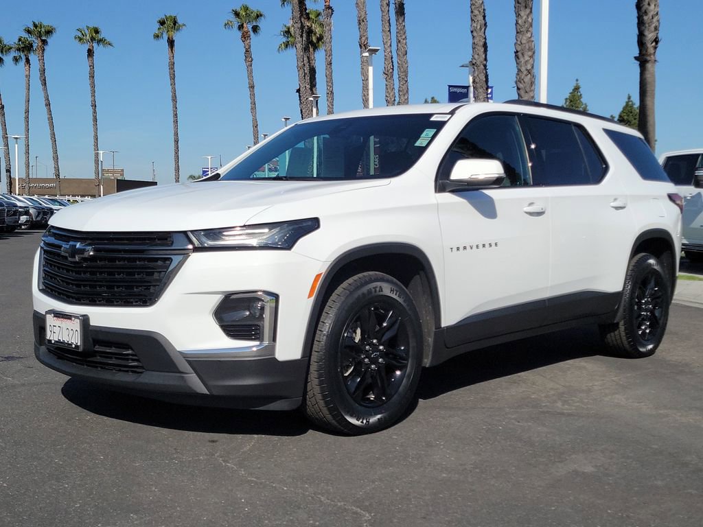 Used 2023 Chevrolet Traverse LT image 28