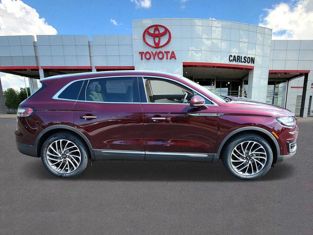 Used 2020 Lincoln Nautilus Reserve AWD/4WD image 4