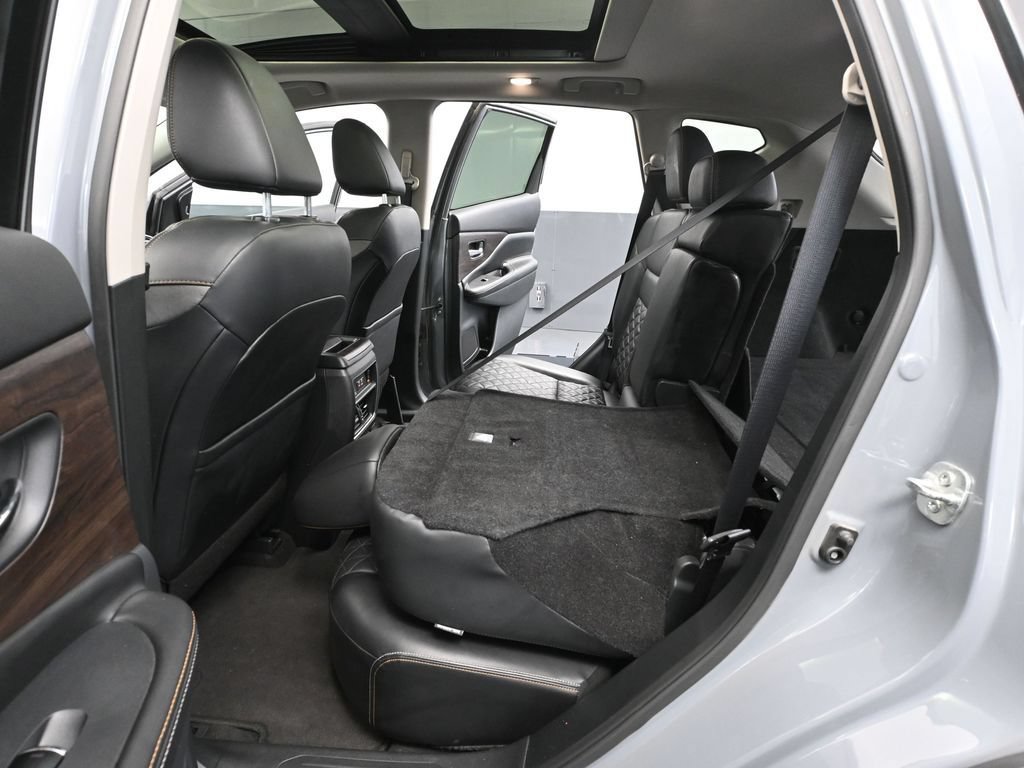 Used 2024 Nissan Murano Platinum AWD/4WD image 43