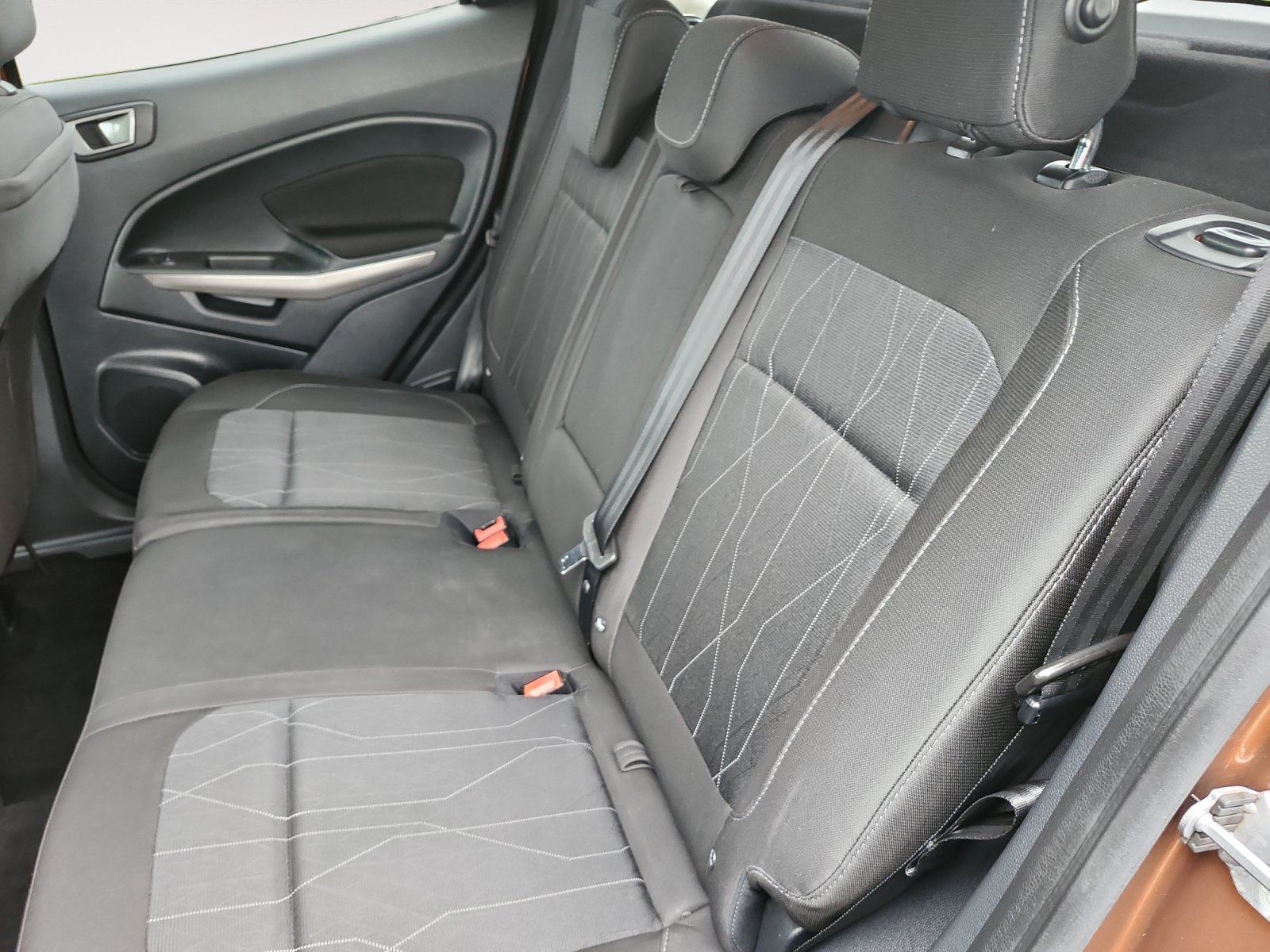 Used 2020 Ford EcoSport SE FWD image 14