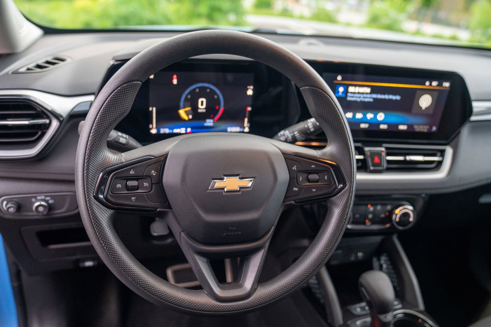 Used 2024 Chevrolet TrailBlazer LT w/ Driver Confidence Package AWD/4WD image 11