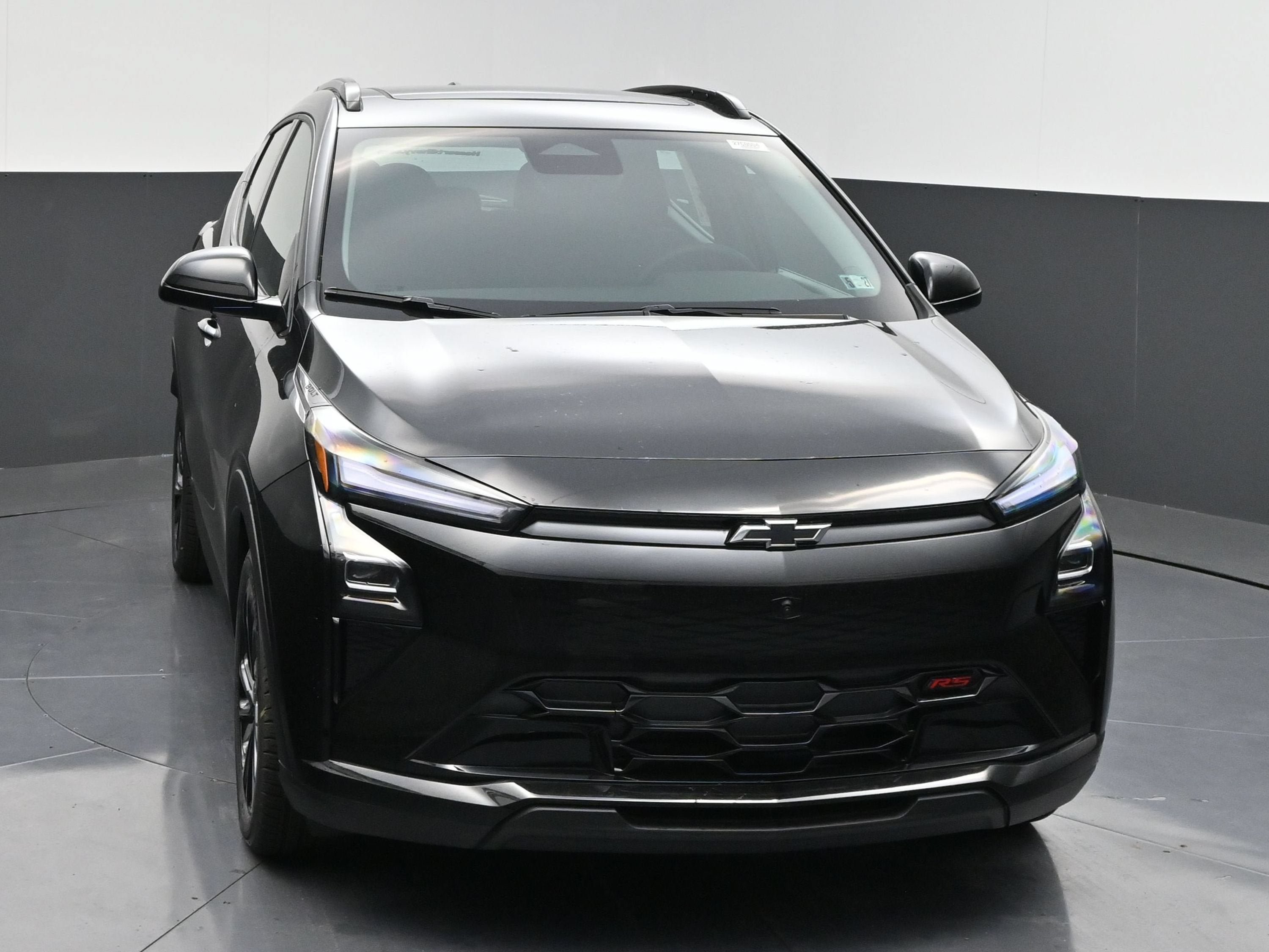 New 2027 Chevrolet Bolt RS w/ Technology Package FWD image 3