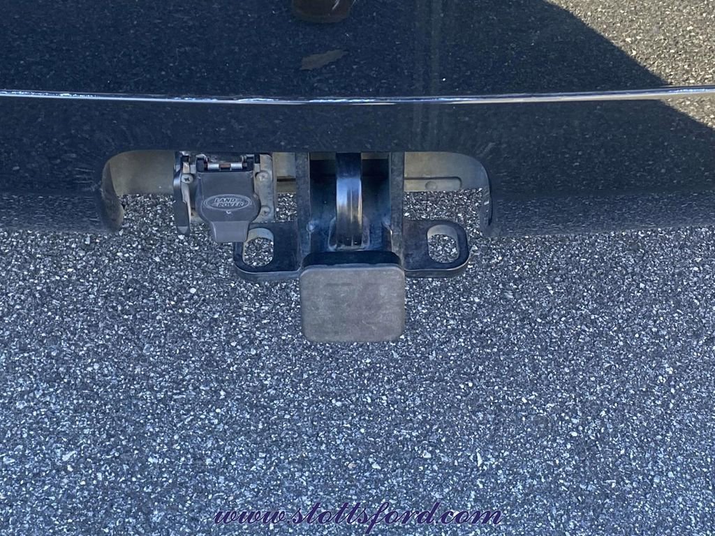 Used 2022 Land Rover Discovery HSE R-Dynamic image 9