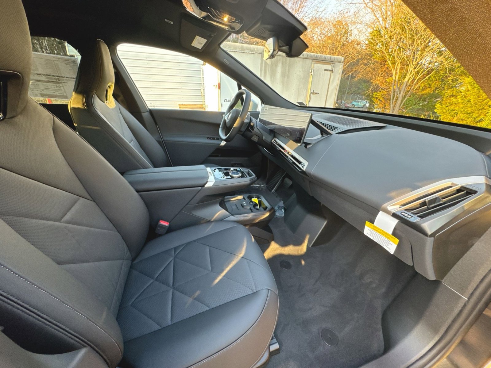 New 2026 BMW iX xDrive45 image 32